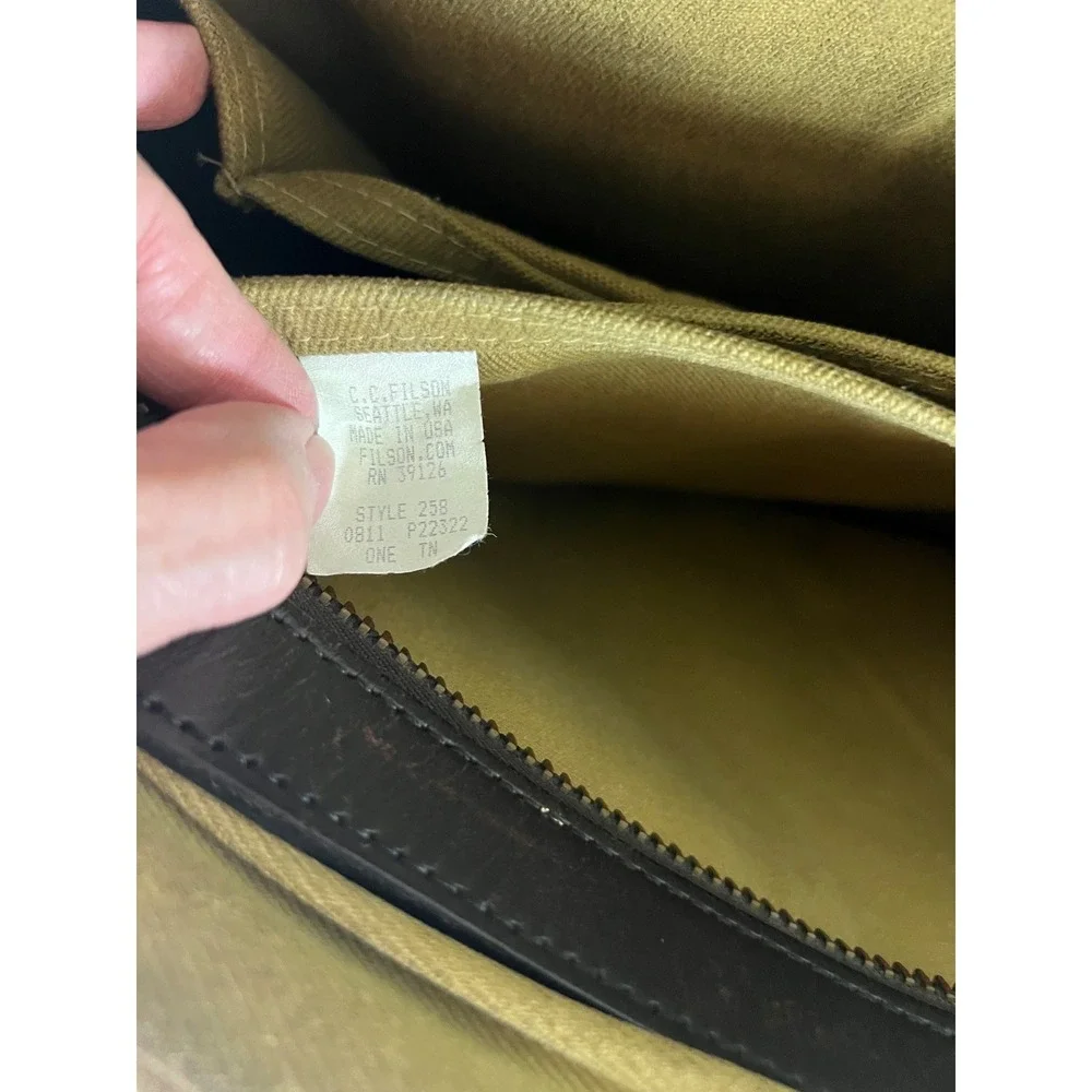 Filson 258 Rugged Twill Padded Briefcase Computer Bag Canvas Leather OtterGreen